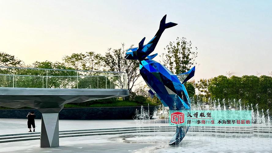 雕塑源头厂家,不锈钢鲸鱼雕塑的艺术华章